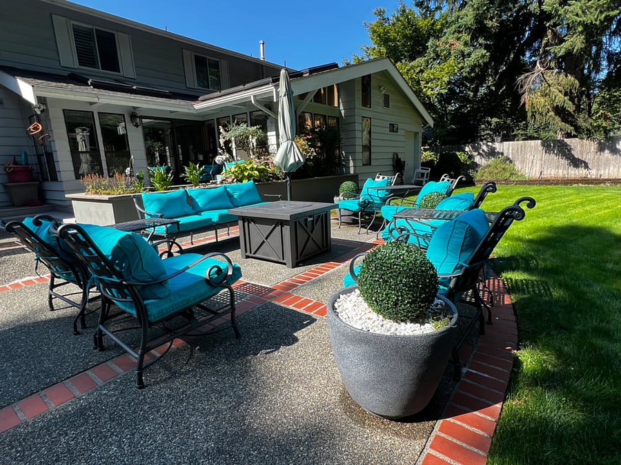 Large outdoor seating area and gas fire table