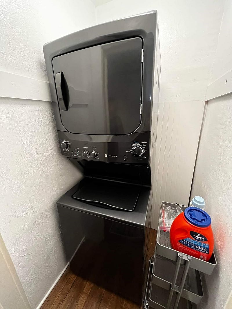 full sized stackable washer and dryer 
