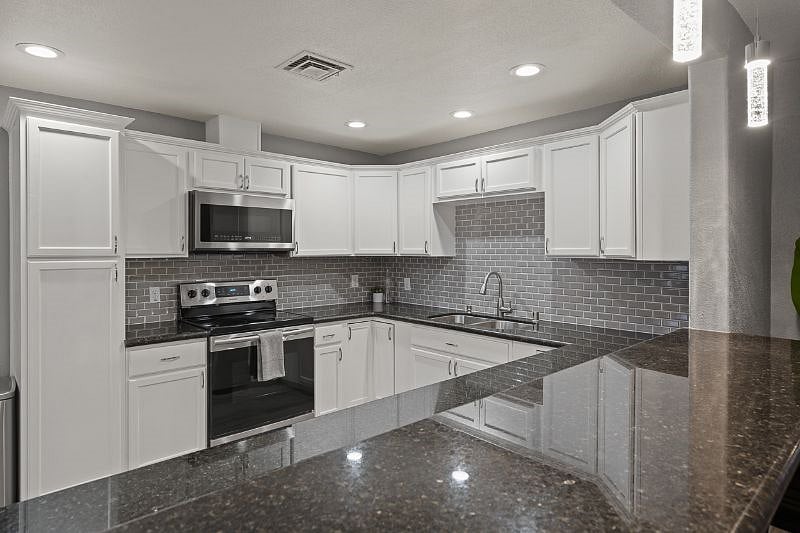 Furnished Finder property 548606_1 photo 6