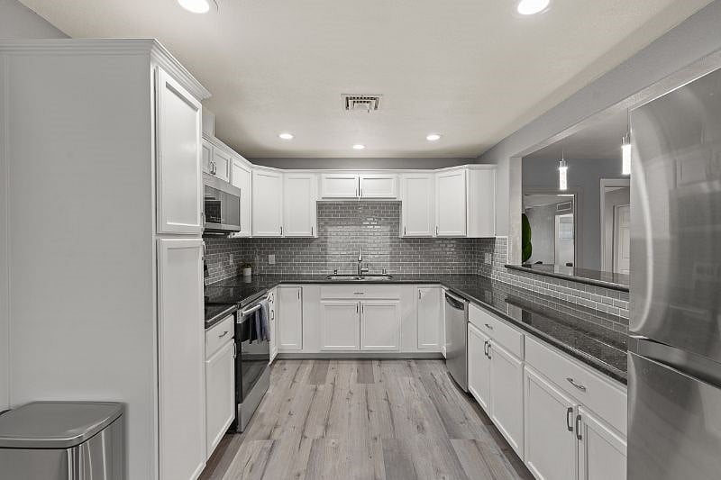 Furnished Finder property 548606_1 photo 7