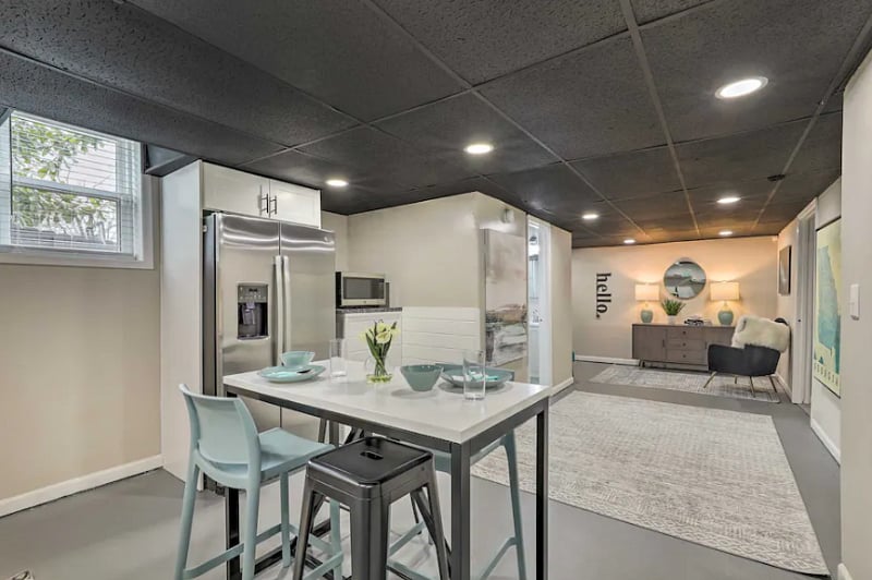 Kitchen & Hallway