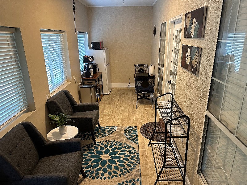 Furnished Finder property 548698_1 photo 4
