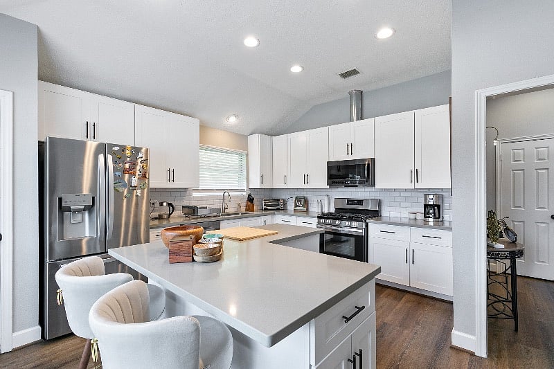 Furnished Finder property 548824_1 photo 12