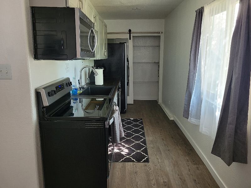 Furnished Finder property 548825_1 photo 5