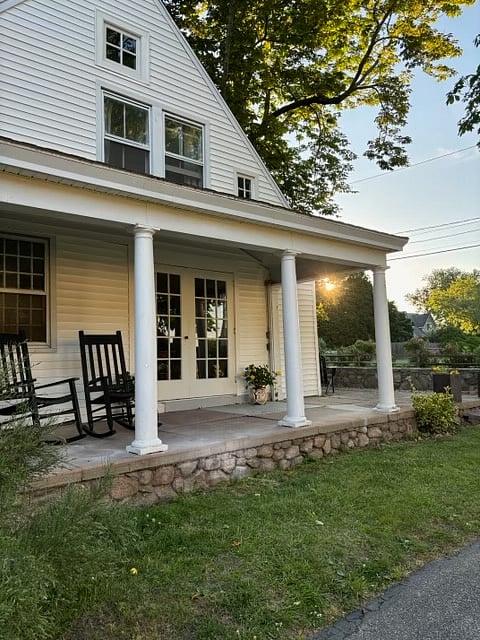 Furnished Finder property 548883_2 photo 3