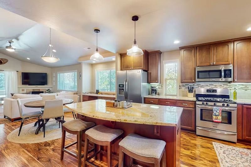 Furnished Finder property 548913_1 photo 6