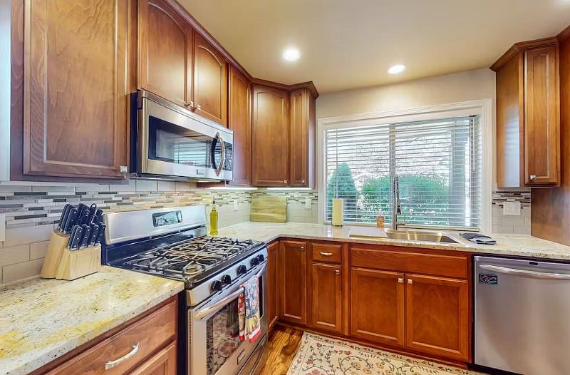 Furnished Finder property 548913_1 photo 7