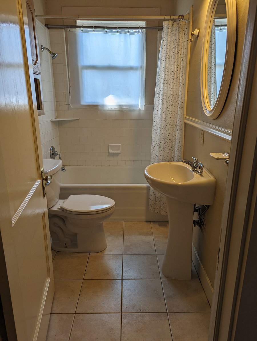 Furnished Finder property 548918_3 photo 7