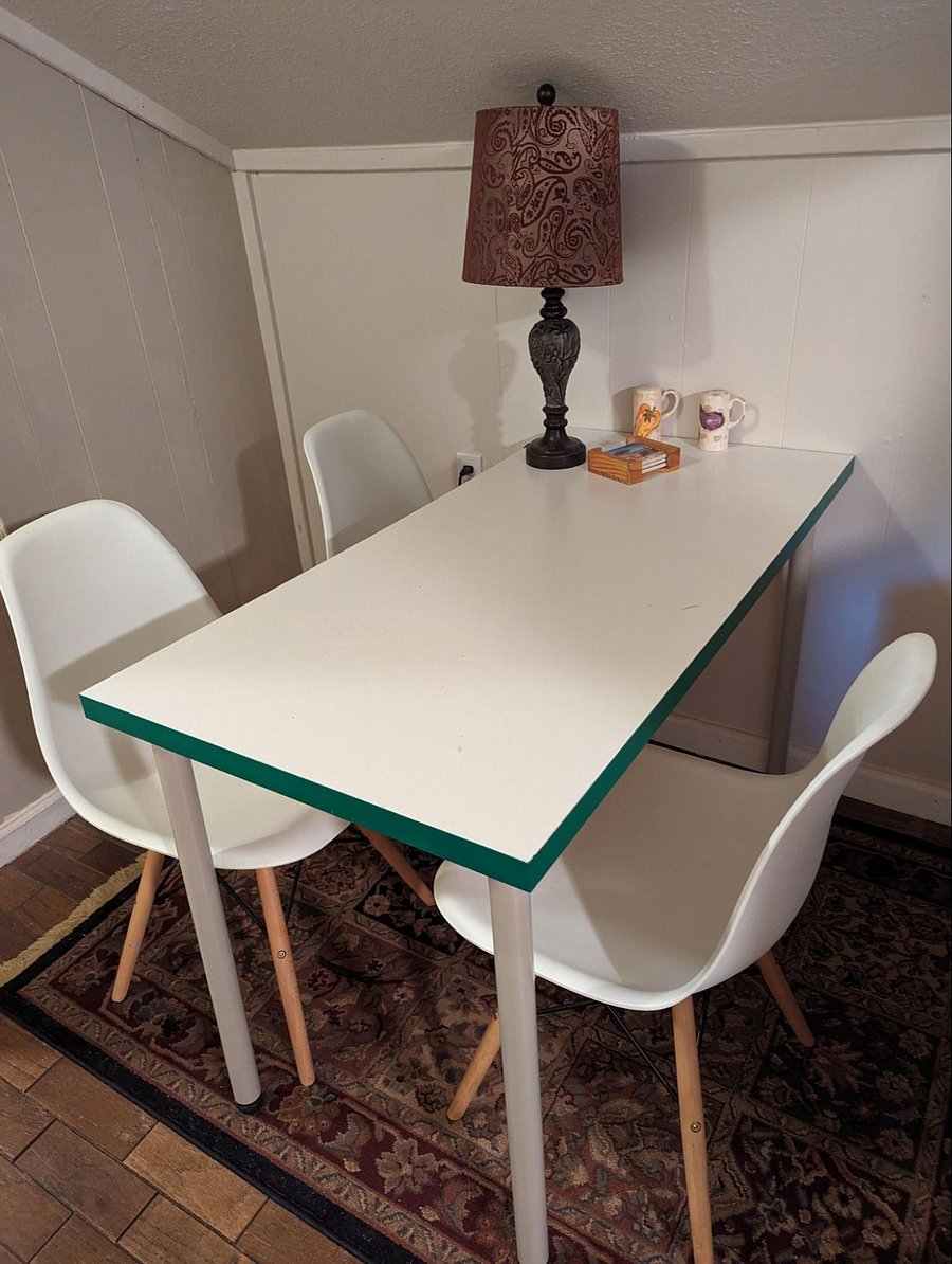 Dining nook