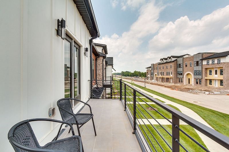 Private Corner Balcony