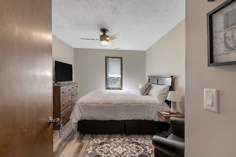 Bedroom 2. smaller $ 700