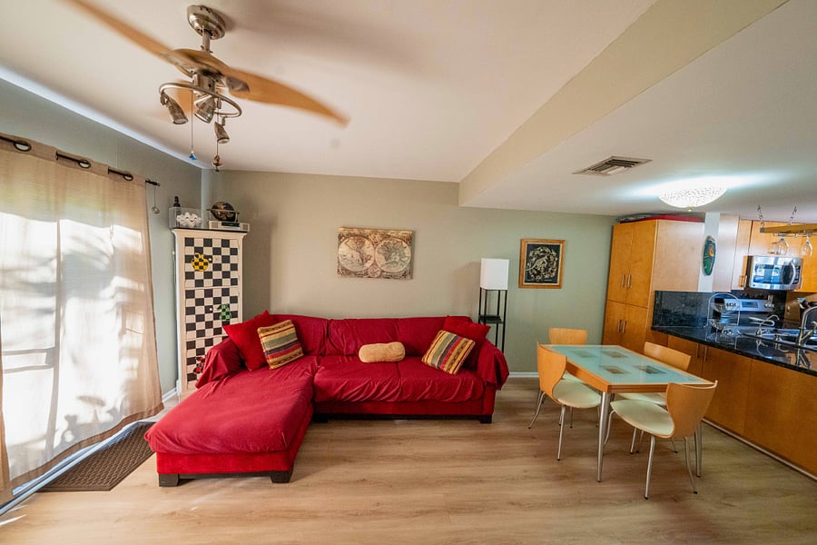 Furnished Finder property 549016_1 photo 14