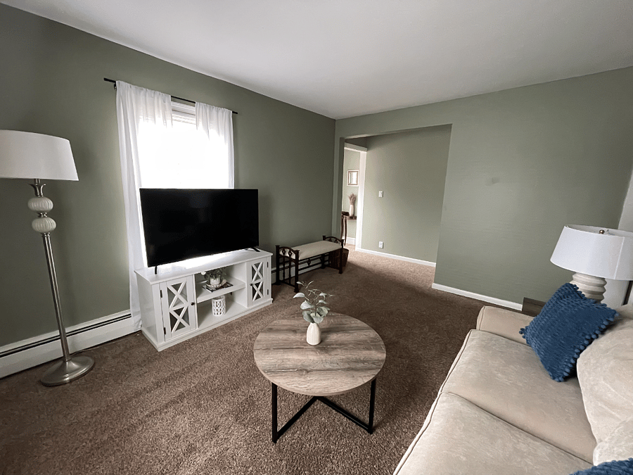 The entrance into the apartment