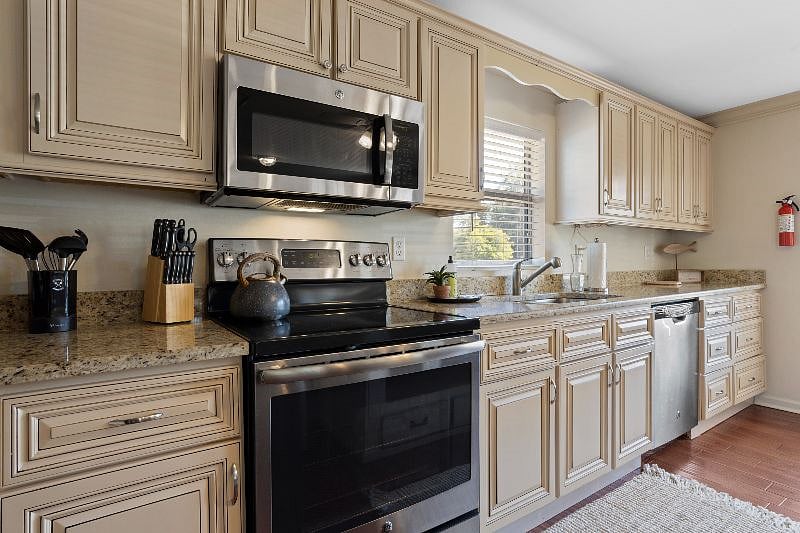 Fully stocked kitchen. 