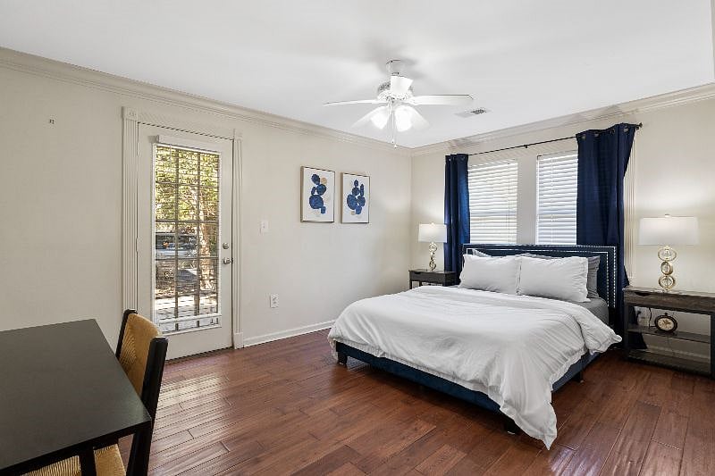 Master suite with dedicated working space. 