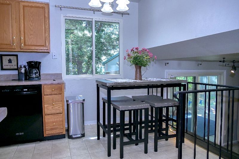 Furnished Finder property 549092_1 photo 13
