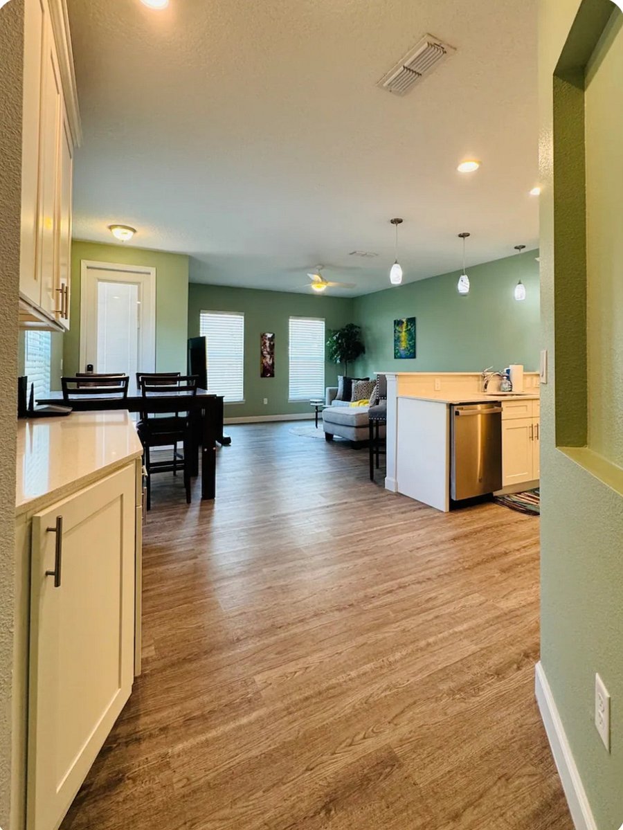 Furnished Finder property 549101_1 photo 11