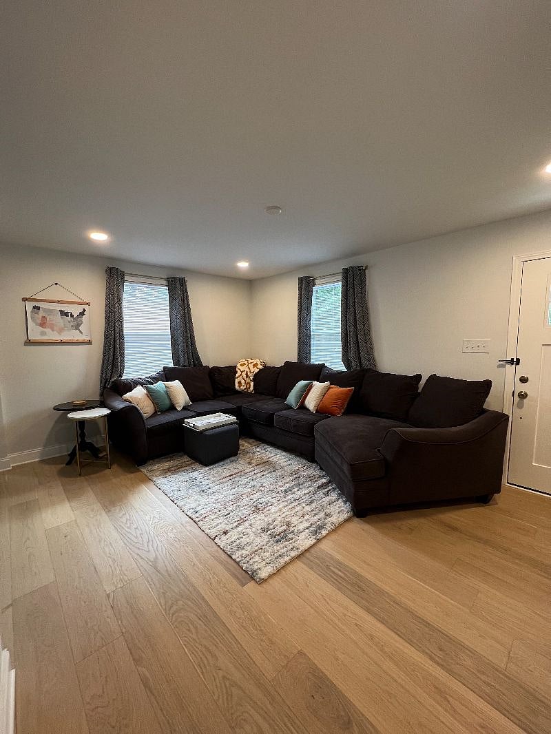 Furnished Finder property 549152_1 photo 3