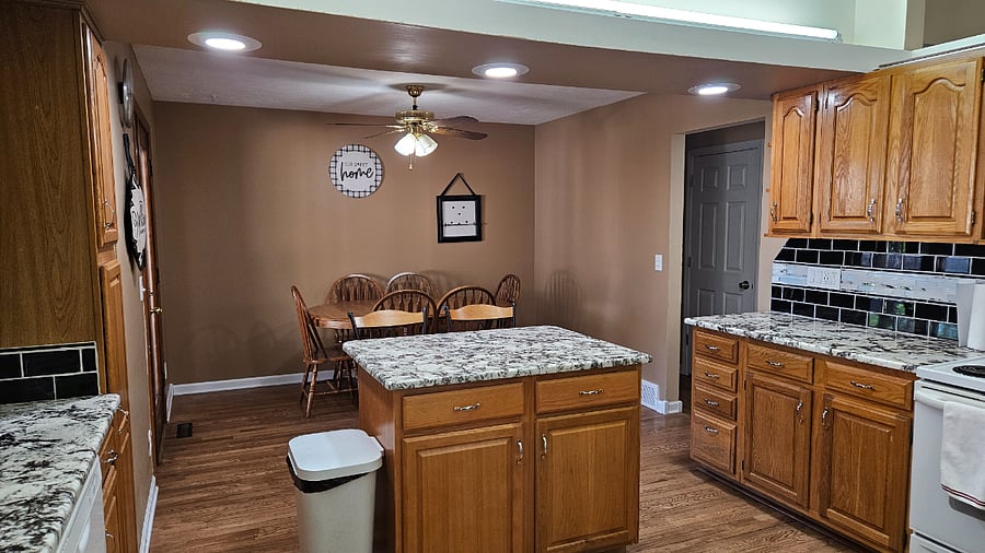 Furnished Finder property 549285_1 photo 4