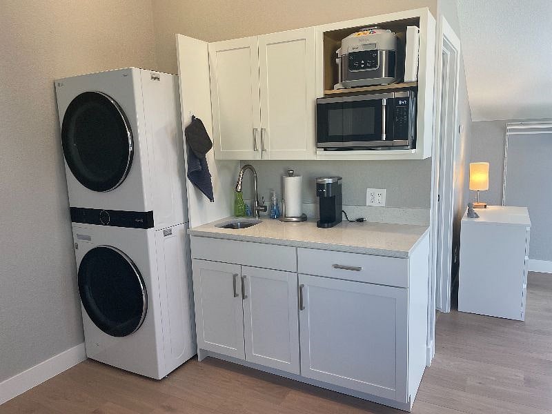 Furnished Finder property 549379_1 photo 12