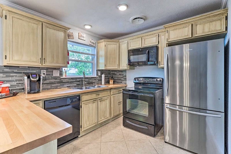 Furnished Finder property 549490_1 photo 3