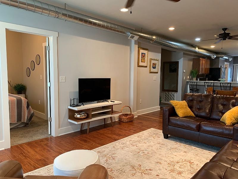 Living room - view of entrance into second bedroom.