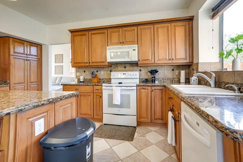 Furnished Finder property 549633_1 photo 20