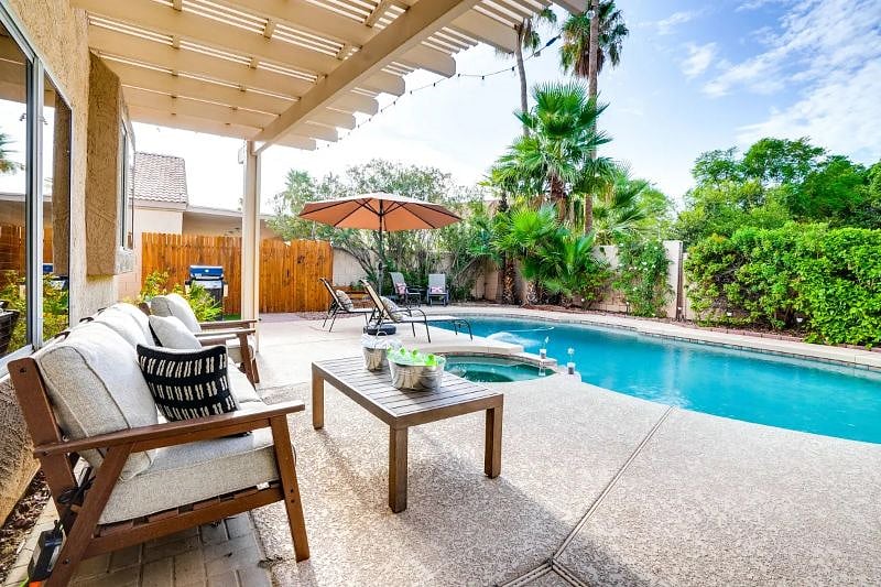Furnished Finder property 549633_1 photo 3