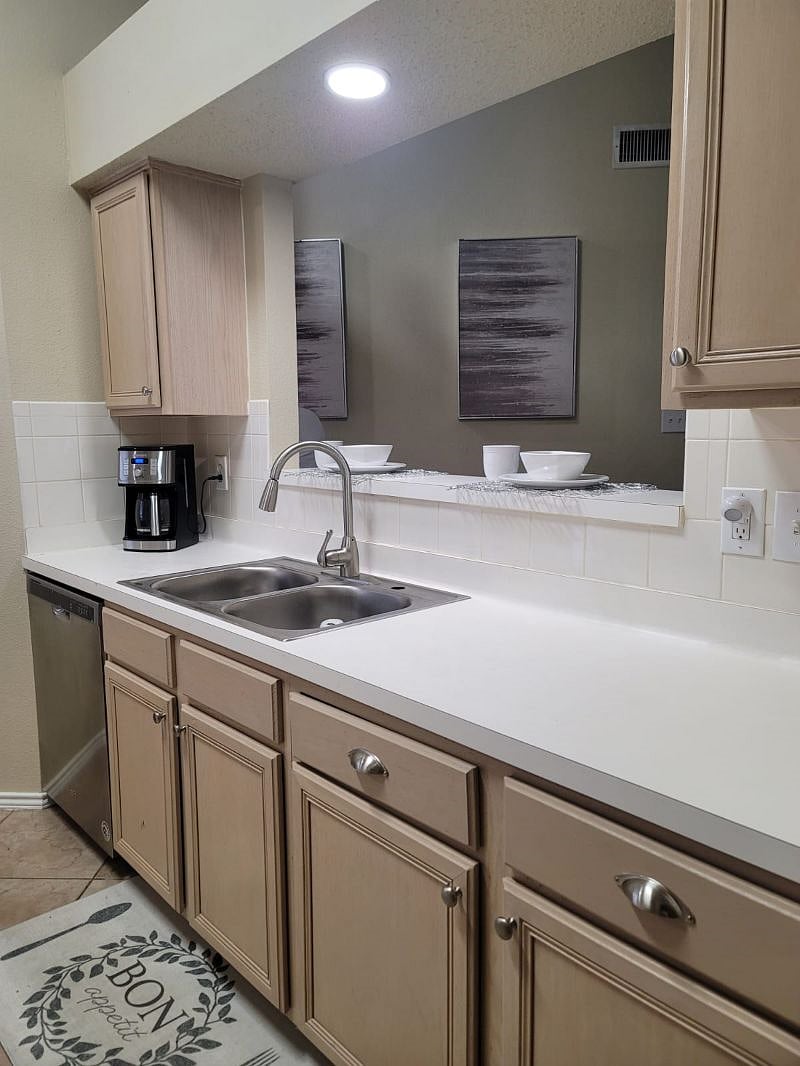 Furnished Finder property 549664_1 photo 12