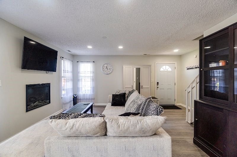 Furnished Finder property 549665_1 photo 12