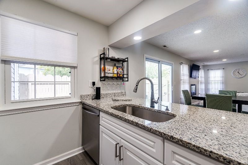 Furnished Finder property 549665_1 photo 24