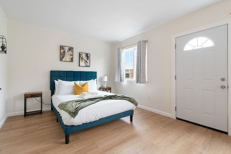 2nd Room Available