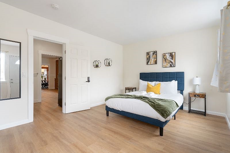2nd Room Available
