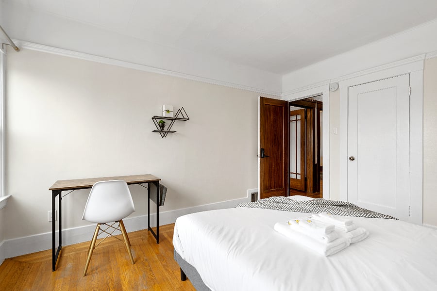 1st Room available. Comes with a workdesk, spacious closet for your clothes, and comfortable queen size bed for a homey feels after a long day at work.