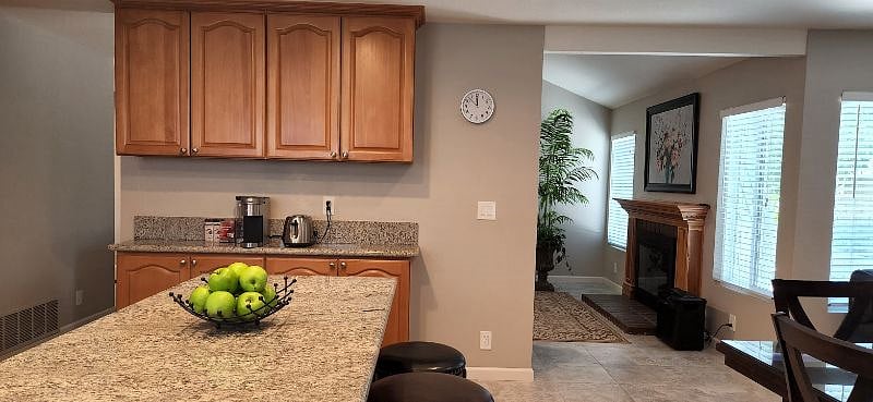Furnished Finder property 549722_1 photo 4