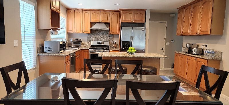 Furnished Finder property 549722_1 photo 3