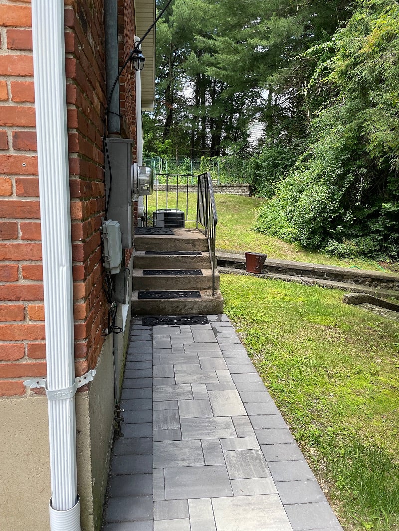 APARTMENT MAIN ENTRANCE