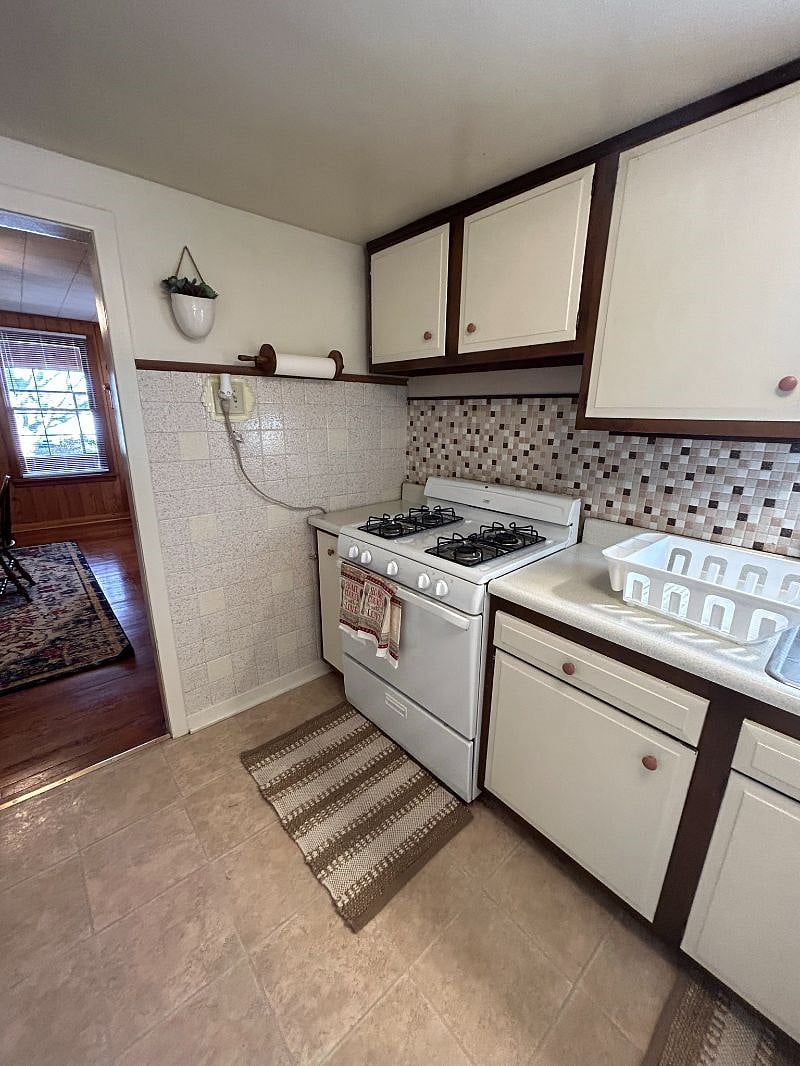 Furnished Finder property 549815_1 photo 10