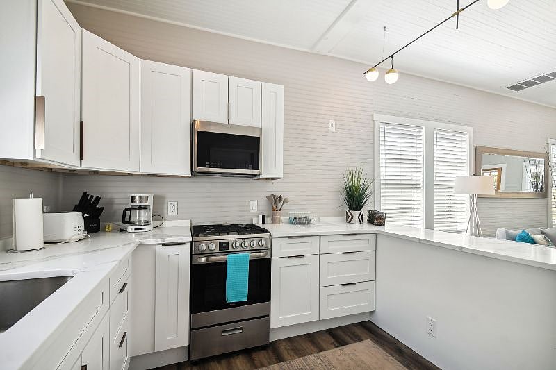 Furnished Finder property 549902_1 photo 22