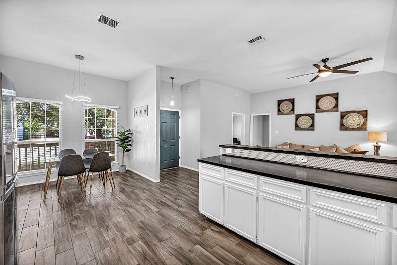 Furnished Finder property 549945_1 photo 7