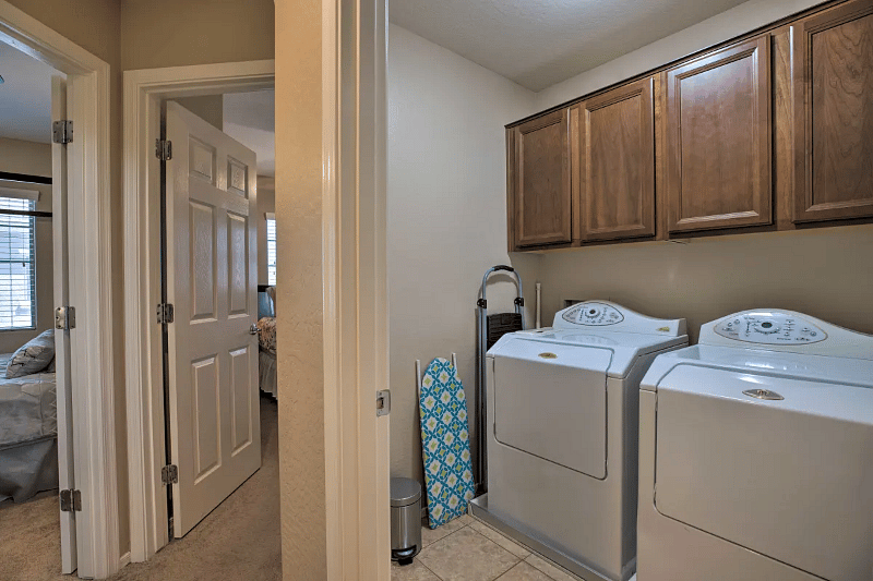 Furnished Finder property 549960_1 photo 17