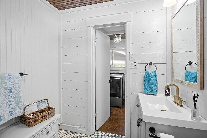 Furnished Finder property 549976_1 photo 22