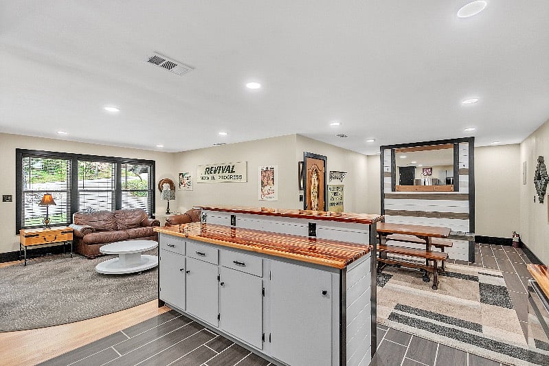 Shared space Living room 