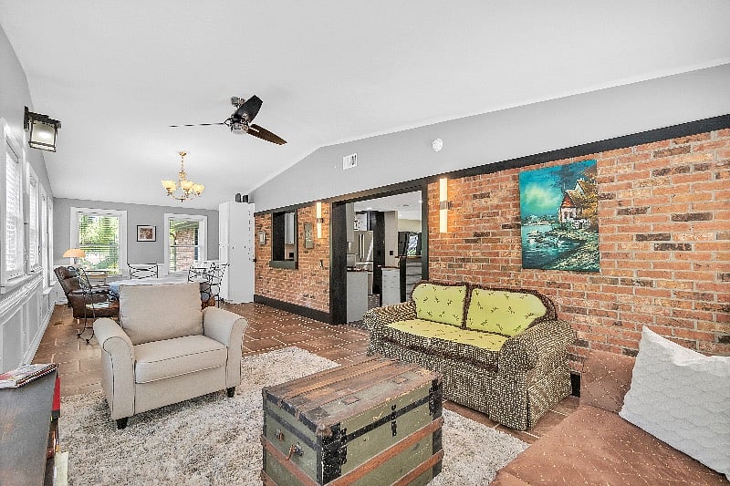 Shared Space sunroom 