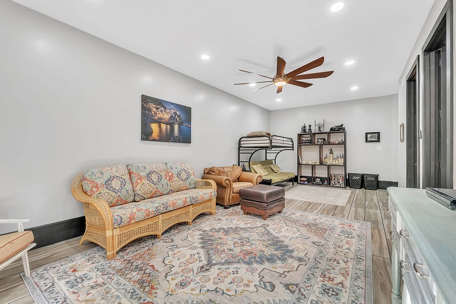Furnished Finder property 550089_3 photo 12
