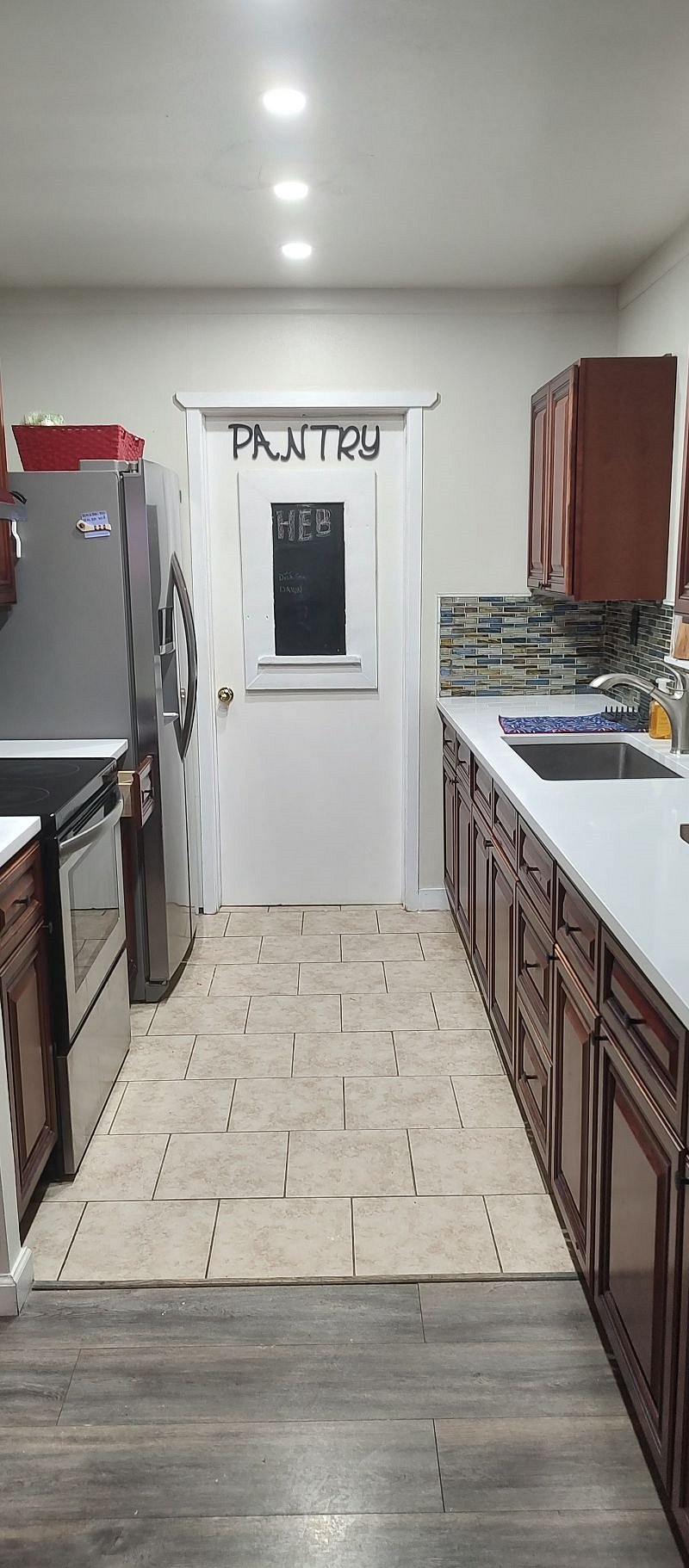 Furnished Finder property 550291_1 photo 3