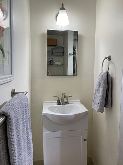 Furnished Finder property 550295_1 photo 12
