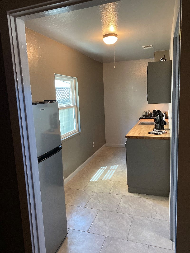 Refrigerator and full kitchen 