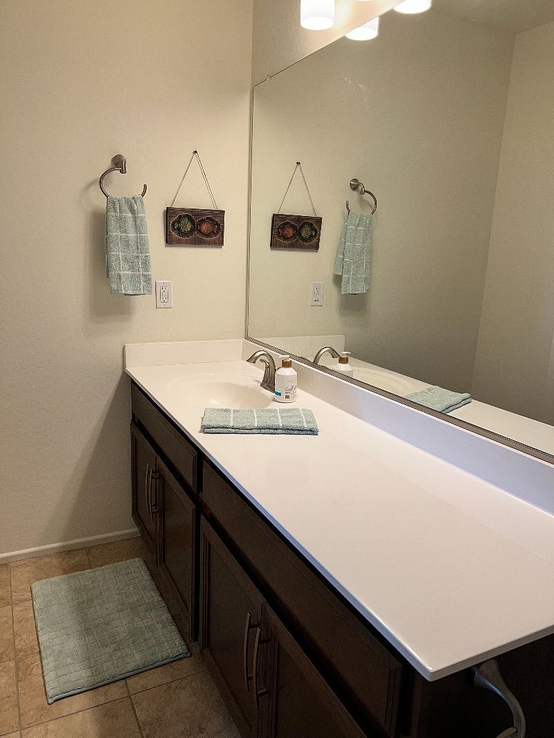 Spacious private bathroom