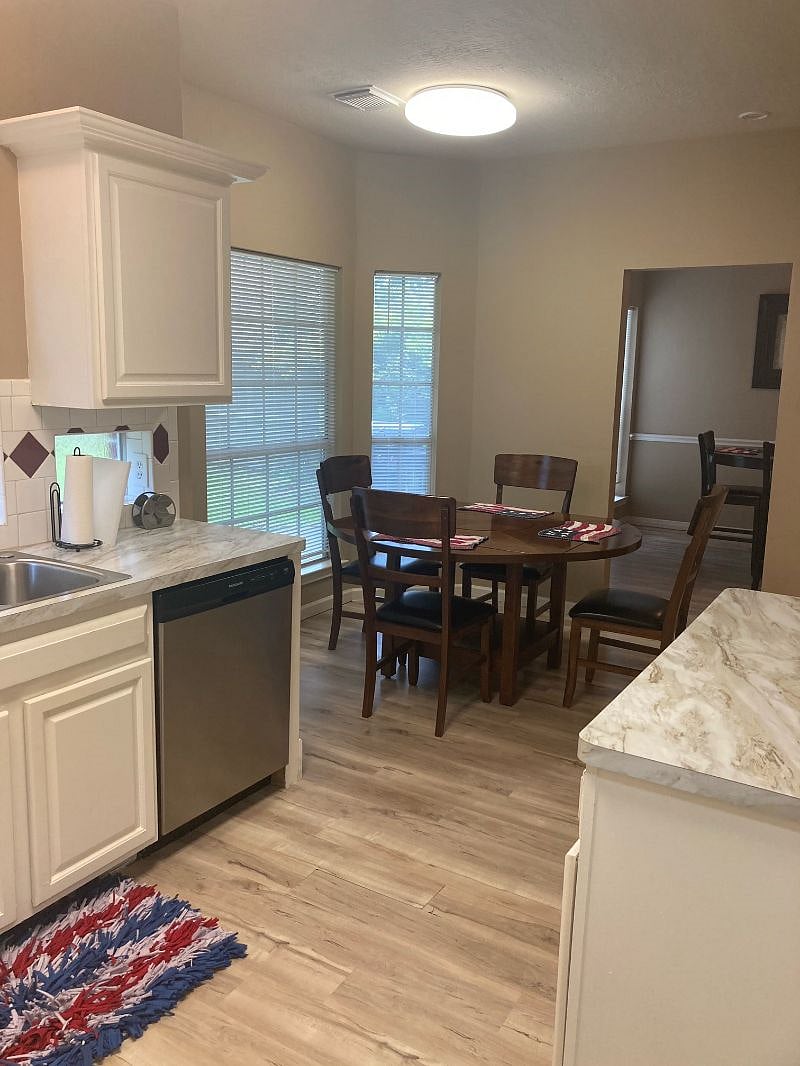 Furnished Finder property 550422_1 photo 8